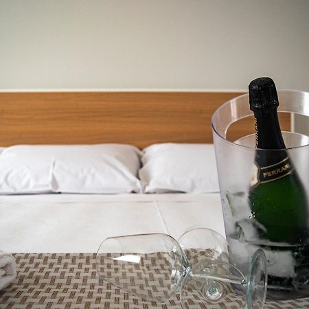 Ferrari Rooms & Apartments Porto Cesareo Exterior foto
