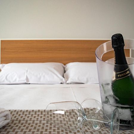 Ferrari Rooms & Apartments Porto Cesareo Exterior foto